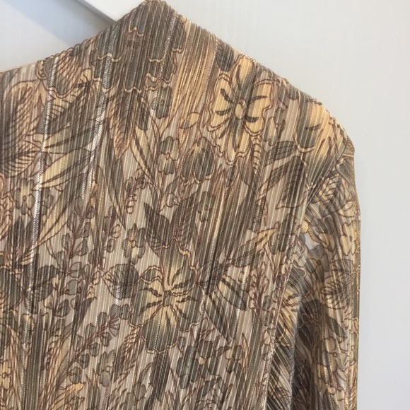 H&M L womens sunray pleated floral beige pale olive dress raw hems relaxed fit - Picture 11 of 17